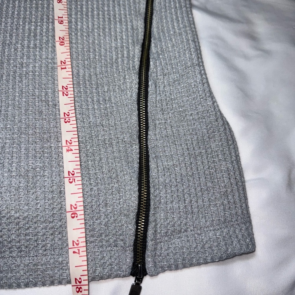 L.L. Bean waffle mock pullover sweater - Picture 8 of 8